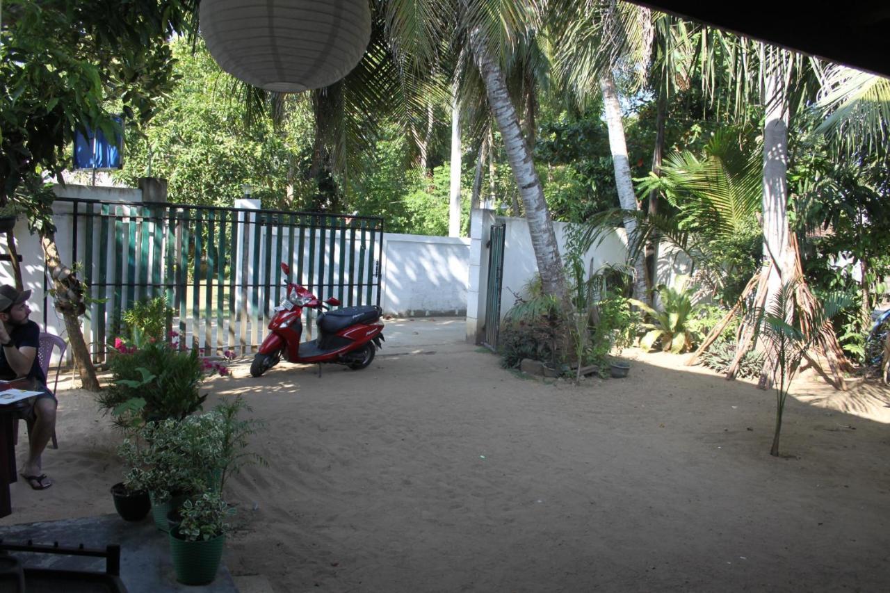 Chithra Homestay Tangalle Eksteriør bilde