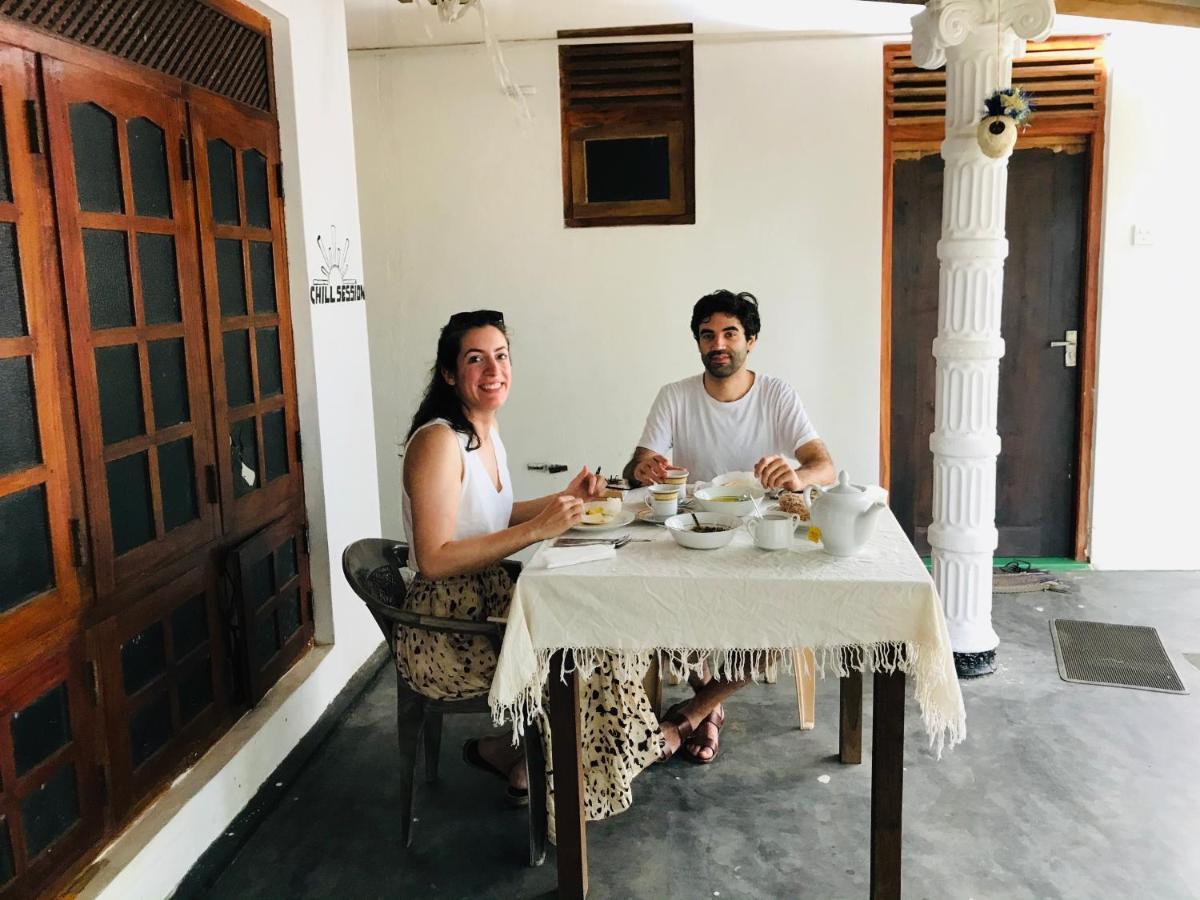 Chithra Homestay Tangalle Eksteriør bilde